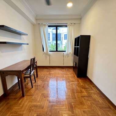 Condo Common Room 5 mins to Upper Changi MRT (DT34). Quiet, Spacious with Water, Sky & Greenery View