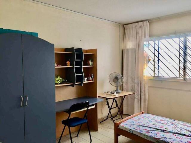 Blk 852 Tampines - $700/ 1 guy (WiFi) - walk to Tampines MRT