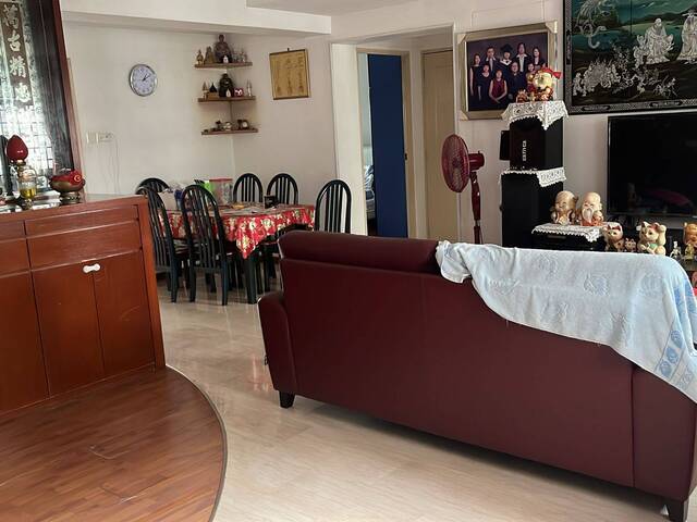 Blk 160 Jalan Teck Whye, $800 for 1, $1000 for 2 pax (aircon + wifi)