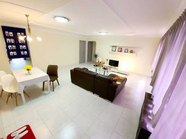 YISHUN MRT (NS13) 2 BEDSPACE FOR FEMALES OR COUPLE (NO OWNER STAY)
