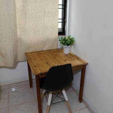 Can Move In Now. No owner. All Ladies Flat. Freedom. Privacy. No Weird Rules. Spacious. Few People.