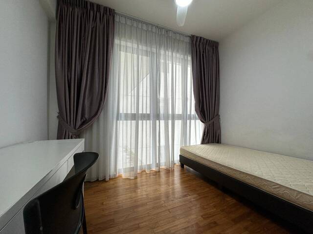 Fully Furnished, Cozy Studio unit at North Park Residences