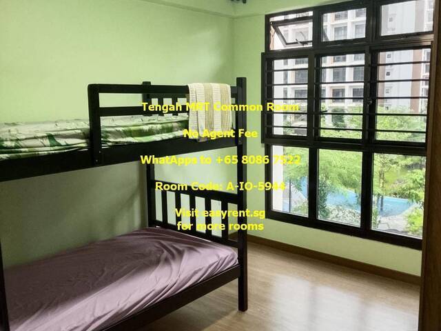 Tengah MRT Common Room