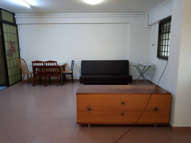 4 ROOM HDB FLAT FOR RENT