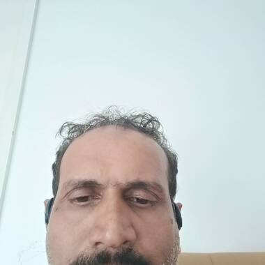 Mohamed Sha is looking for a room in Farrer Park