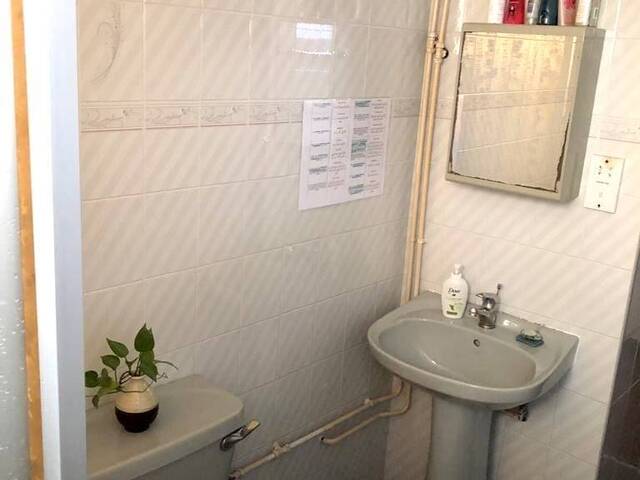 All-female Environment: Spacious Common Room Near Siglap MRT, East Coast Park, Parkway Parade