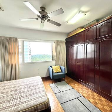 All-female Environment: Spacious Master Room With Sea View Near Siglap MRT, East Coast Park, Parkway