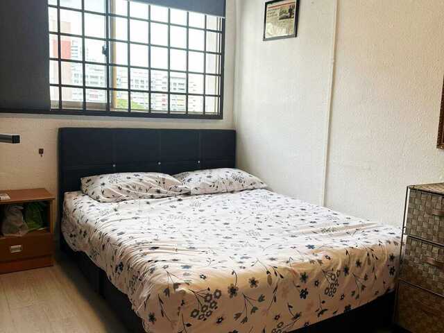 Room for Rent - Jurong West (Near Lakeside MRT)