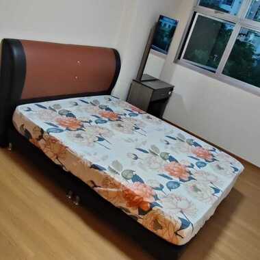 Common Room @ Yishun ave 1 blk 432B!