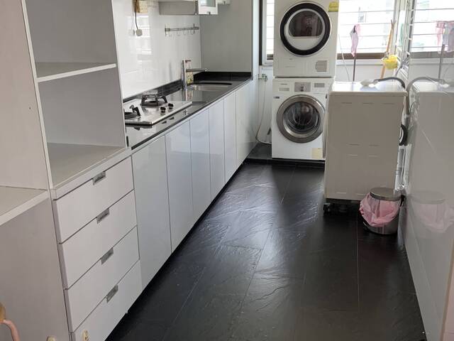 Master room for rent at Sengkang