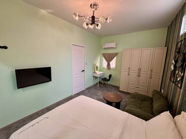 No Agent Fee No Owner Near MRT And Malls