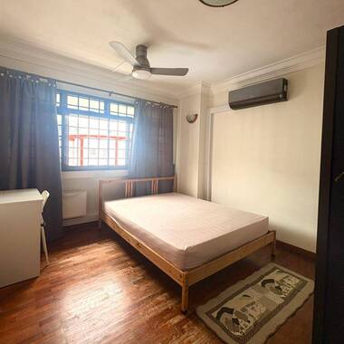Blk 505 Woodlands - $900 for 1 lady (AIRCON + WIFI) ; $1200 for couple / 2 ladies