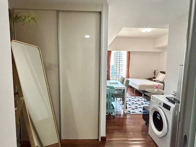 The Sail @ marina bay ! Full Furnish Studio apartment , Expats Lifestyle!