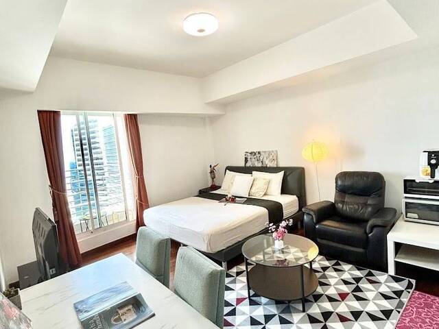 The Sail @ marina bay ! Full Furnish Studio apartment , Expats Lifestyle!