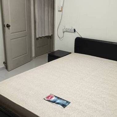 Common room at 251 choa chu kang avenue 2 for rent! Aircon wifi!