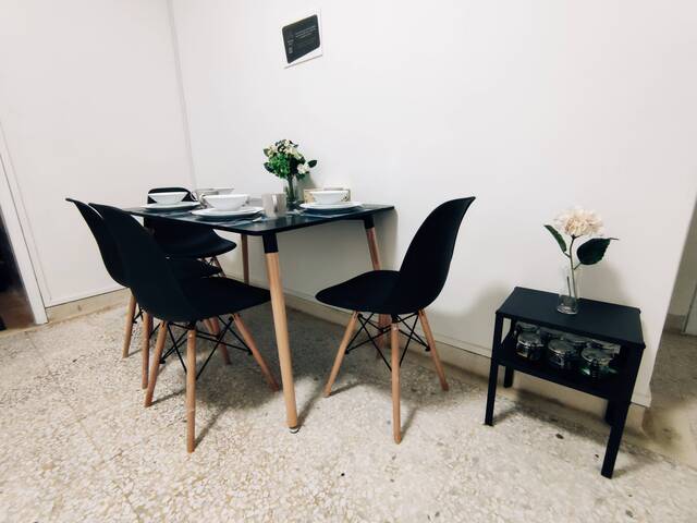 Master Ensuite w/ attached Bathroom