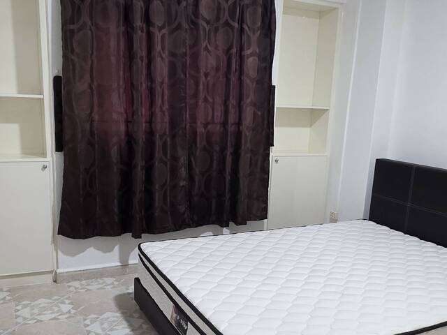 No owner staying, room for rent @ 130 Rivervale St, Sengkang