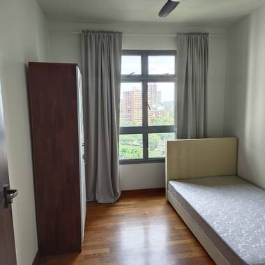 Blk 33 Margaret Drive - $1200 for 1 guy (Aircon + WiFi)