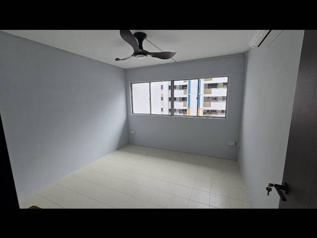 Common room for rental 1200 (2 pax)