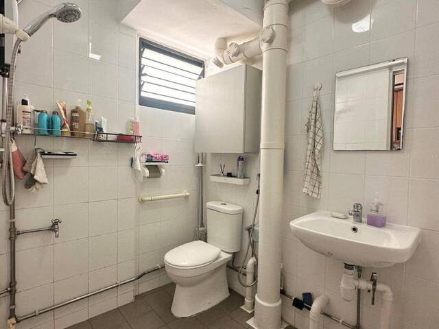 Room for Rent 405 Bedok