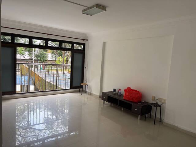 5-Room Flat @ Depot Road 114! NO AGENT FEE!