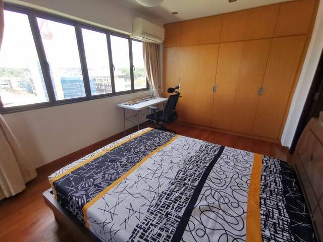 Available Feb 12 - Common Room/Include Utilities/Wifi/Aircon/No Agent Fee/Light Cooking Allowed/Was