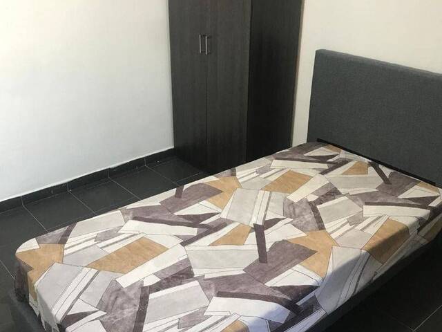 Available March 2 - Common Room/Include Utilities/Wifi/Aircon/No Agent Fee/Light Cooking Allowed/Wa