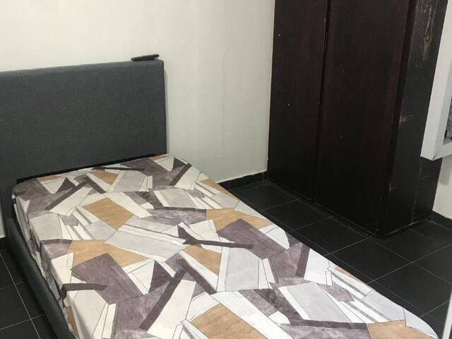 Available March 2 - Common Room/Include Utilities/Wifi/Aircon/No Agent Fee/Light Cooking Allowed/Wa