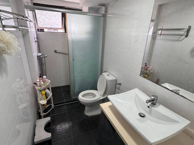 Available March 2 - Common Room/Include Utilities/Wifi/Aircon/No Agent Fee/Light Cooking Allowed/Wa