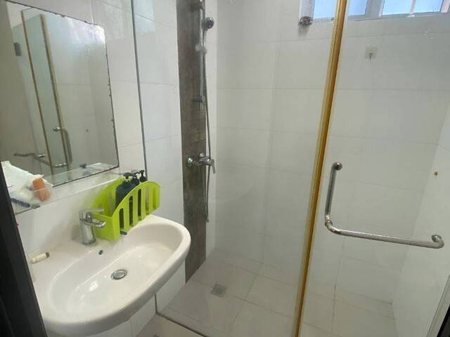 Available Feb 26 - Master Room/Include Utilities/Wifi/Aircon/No Agent Fee/Light Cooking Allowed/Was