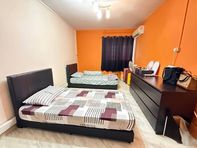 Common Room to Share (Female Only)