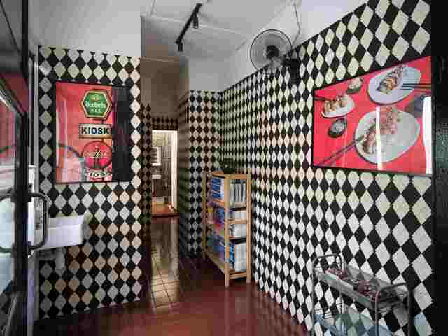 151 sqft, 2pax @ SGD 2750/m | Boutique Co-Living in a Heritage Shophouse at the Heart of Chinatown