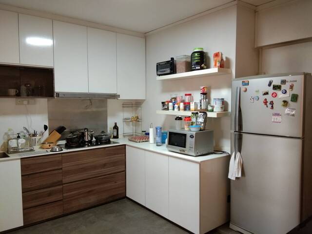 Spacious and fully furnished common bedroom for rent