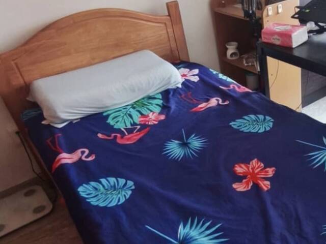 Common room at 731 Jurong West street 72 for rent! Aircon wifi!