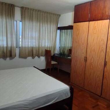 Common room at 107 spottiswoode park road for rent! Aircon wifi!