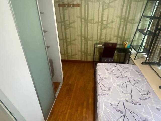 Available Feb 4 - Common Room/Include Utilities/Wifi/Aircon/No Agent Fee/Light Cooking Allowed/Wash