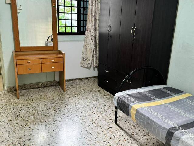 Master room for rent in Ang Mo Kio Ave 10.