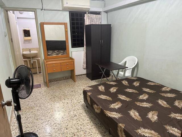 Master room for rent in Ang Mo Kio Ave 10.