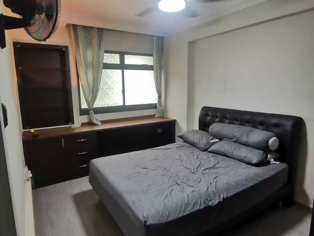 COMMON ROOM FOR RENT