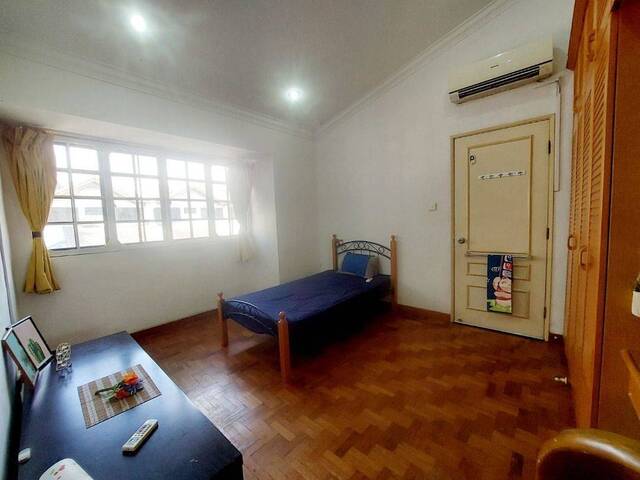 Yunnan Rd (Pioneer Mrt) common room for rent_8298...
