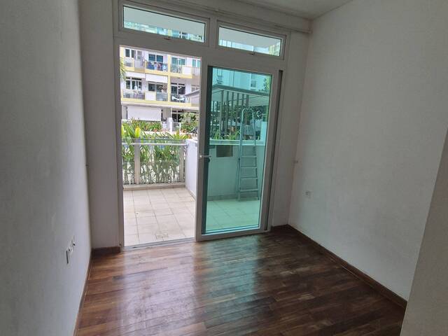 Parc rosewood condo 2 bed 1 bath whole unit