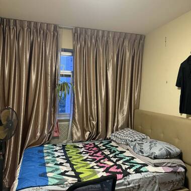 coomon room available immediately 1100 sgd couple/single