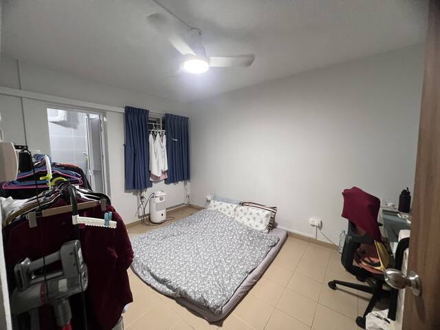 Masterbedroom for rent @Bangkit (3mins to LRT station)