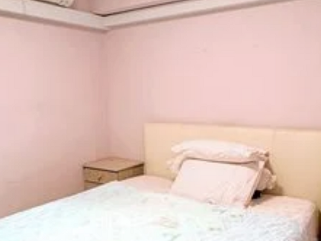 Spacious Room for rent