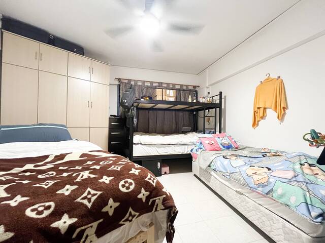 Room Sharing available Right beside Tampines west MRT station