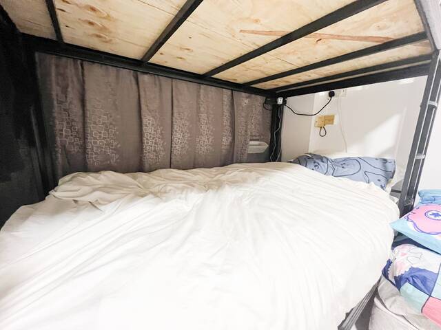 Room Sharing available Right beside Tampines west MRT station