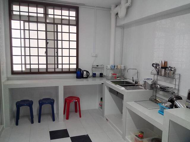 Room in Taman Jurong Rent to 1 more Male