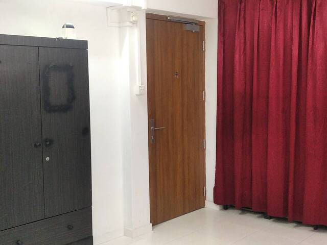 Room in Taman Jurong Rent to 1 more Male