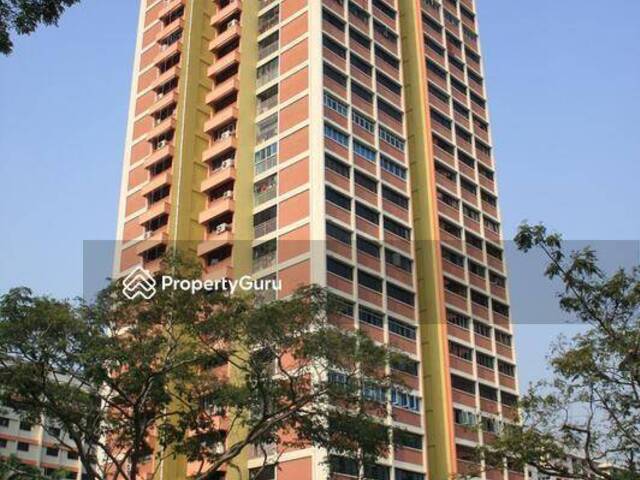 Common Room @ Jurong West street 52 BLk 523! NO AGENT FEE!