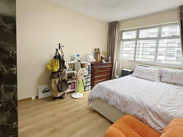 MASTERBEDROOM IN PUNGGOL CAN MOVE IN FEB 01
